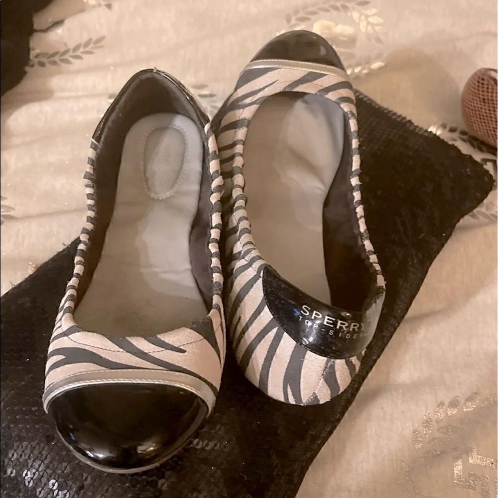 Sperry zebra print ballet flats/shoes contrast black & white stripe patent guard
